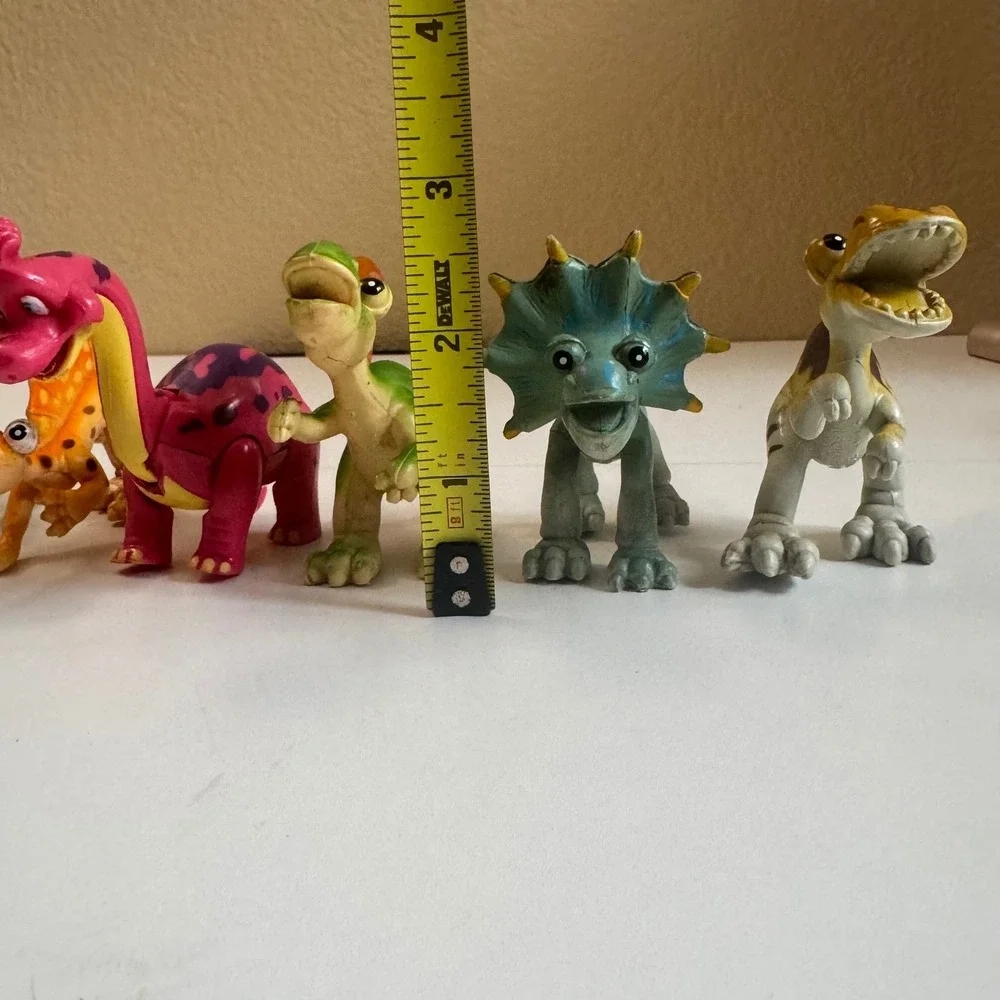 Gosnell Dinosaur Figure Lot 7pc 2017 BPA Free T-Rex Triceratops Colorful Toys